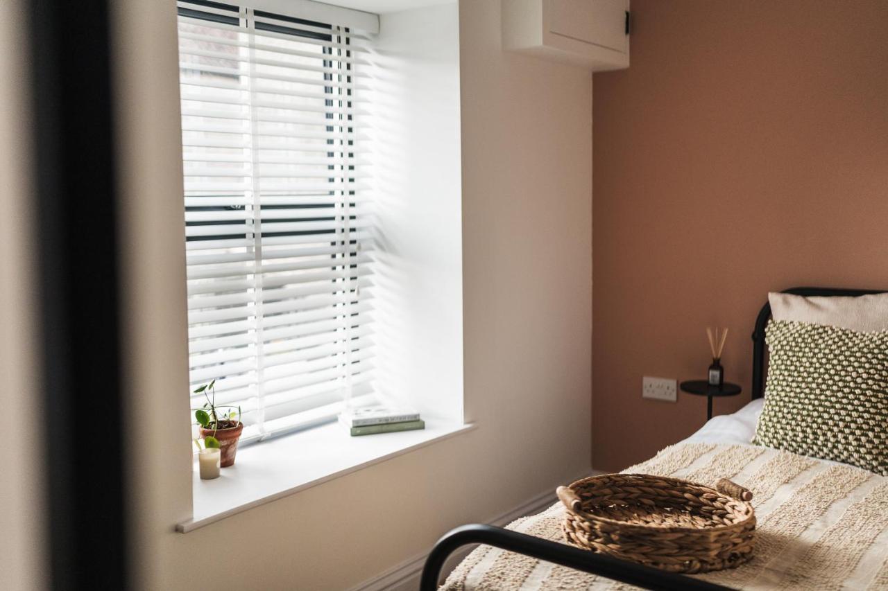 Wych Cottage, Striking 2 Bed, Parking, Ground Floor Flat - Step Free Somerton  Ngoại thất bức ảnh