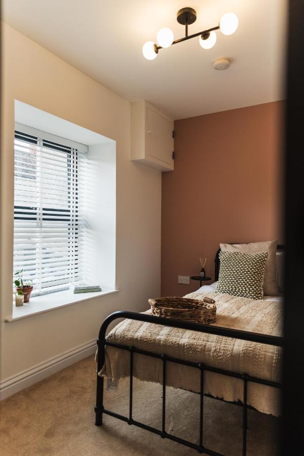 Wych Cottage, Striking 2 Bed, Parking, Ground Floor Flat - Step Free Somerton  Ngoại thất bức ảnh